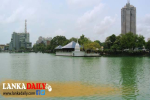 බේරේ ගඳට හෝටල් වැසේ ?