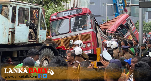 මරු කැදවූ ගස මාස දෙකකට පෙර අතු කපා දැමු ගසක් බව හෙළිවේ ! අනාරක්ෂිත ගස් ගැන විශේෂ සාකච්ඡාවක් සදුදා !
