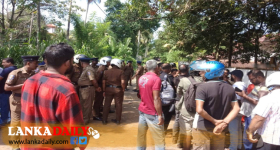 පෙරටුගාමීන්ගේ කාර්යාලයකට ආණ්ඩු පක්ෂ නියෝජිතයින් ගෙන් දරුණු ප්‍රහාර
