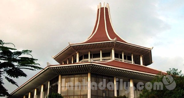 ජනපතිටත් ශ්‍රේෂ්ඨාධිකරණයෙන් අතුරු තහනම් නියෝගයක්‌