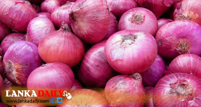 ඉන්දි­යාවේන් බොම්බයි ළූණු නැවතත් ලංකාවට