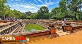 දැඩි වියළි කාලගුණයෙන් කුට්ටම් පොකුණේ ජලය අඩිය පෙනෙන මට්ටමට
